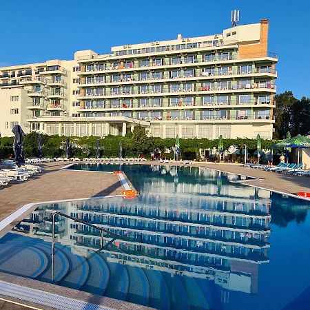 Hotel Comandor Мамая Екстер'єр фото