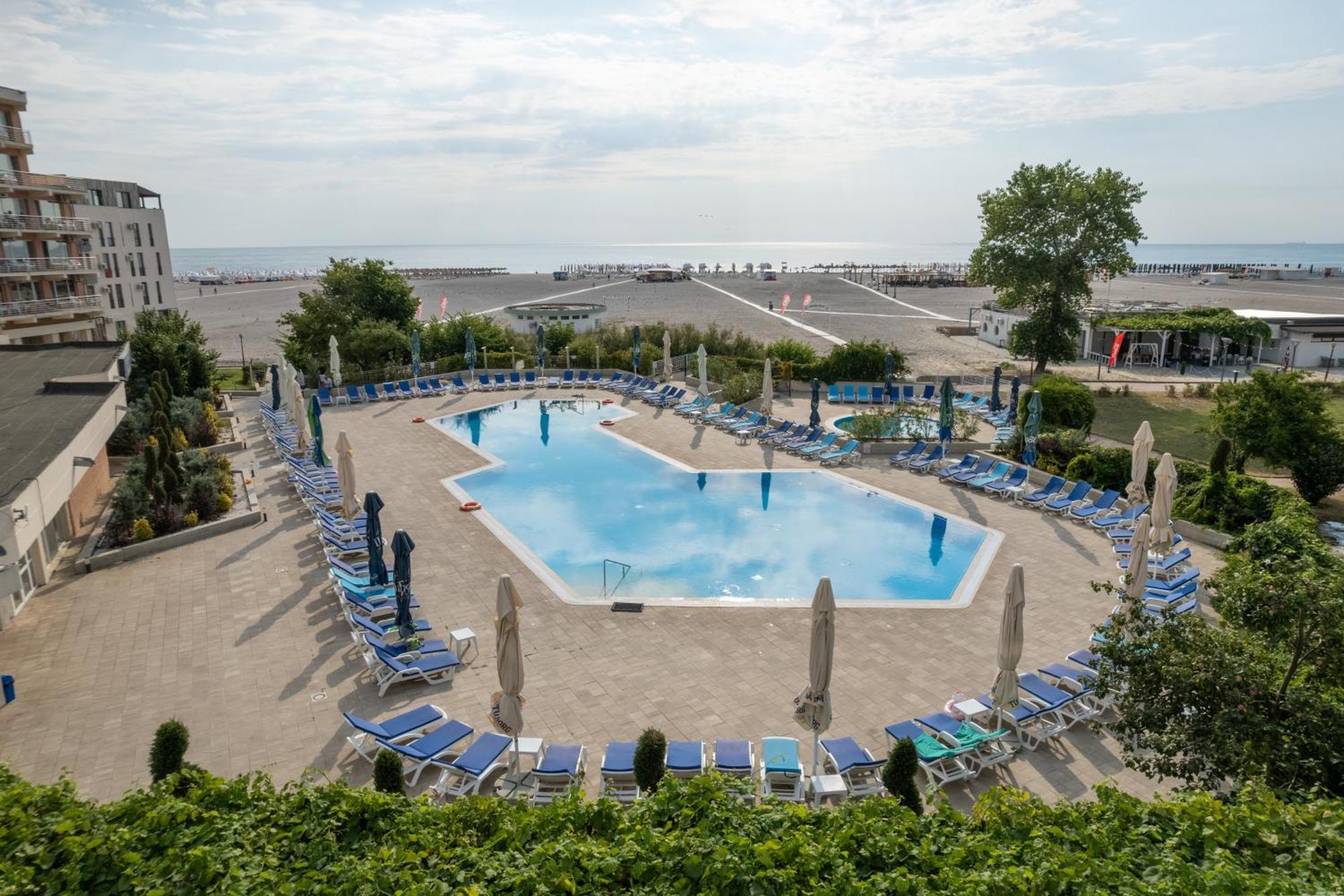 Hotel Comandor Мамая Екстер'єр фото
