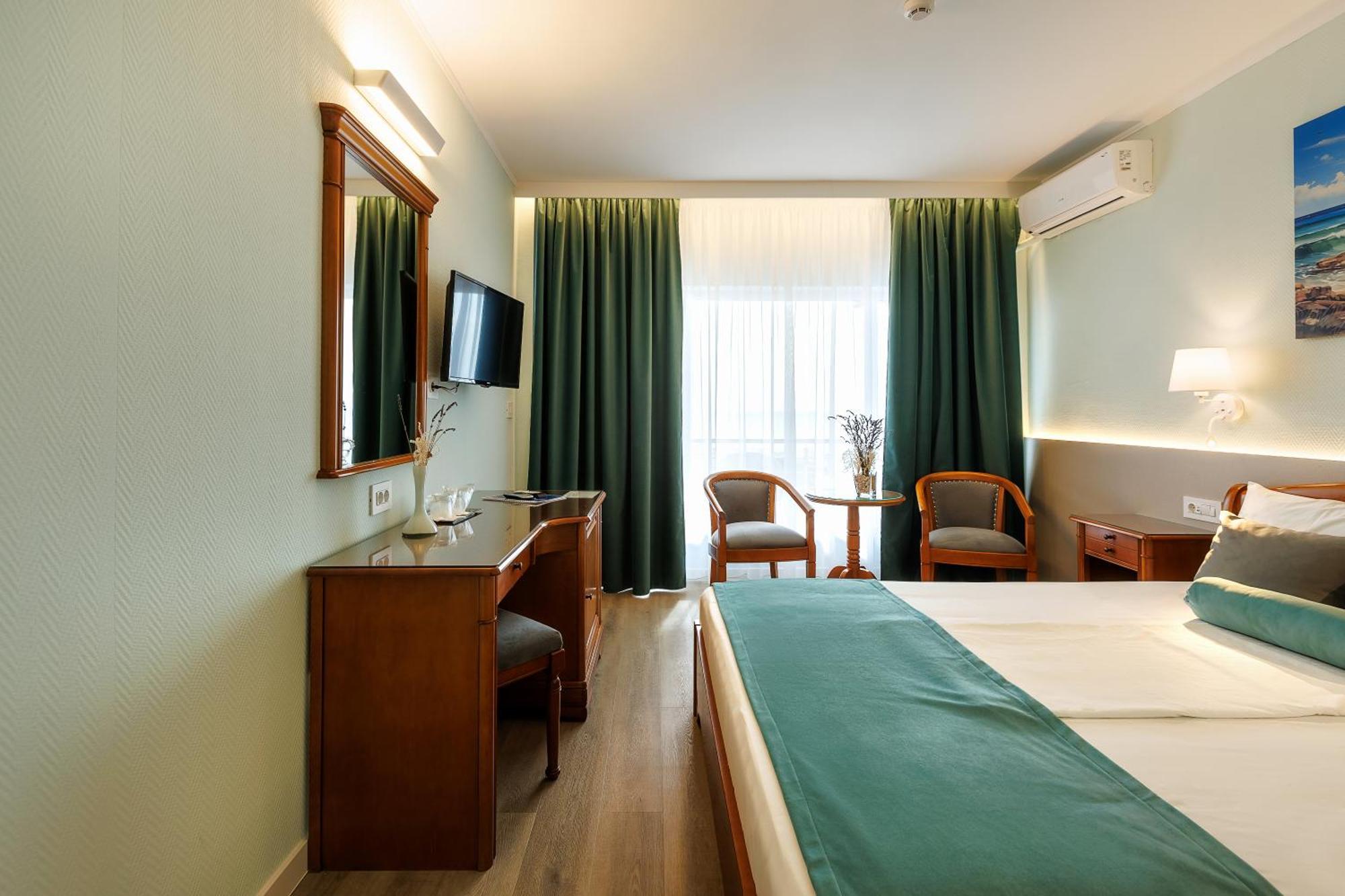 Hotel Comandor Мамая Екстер'єр фото