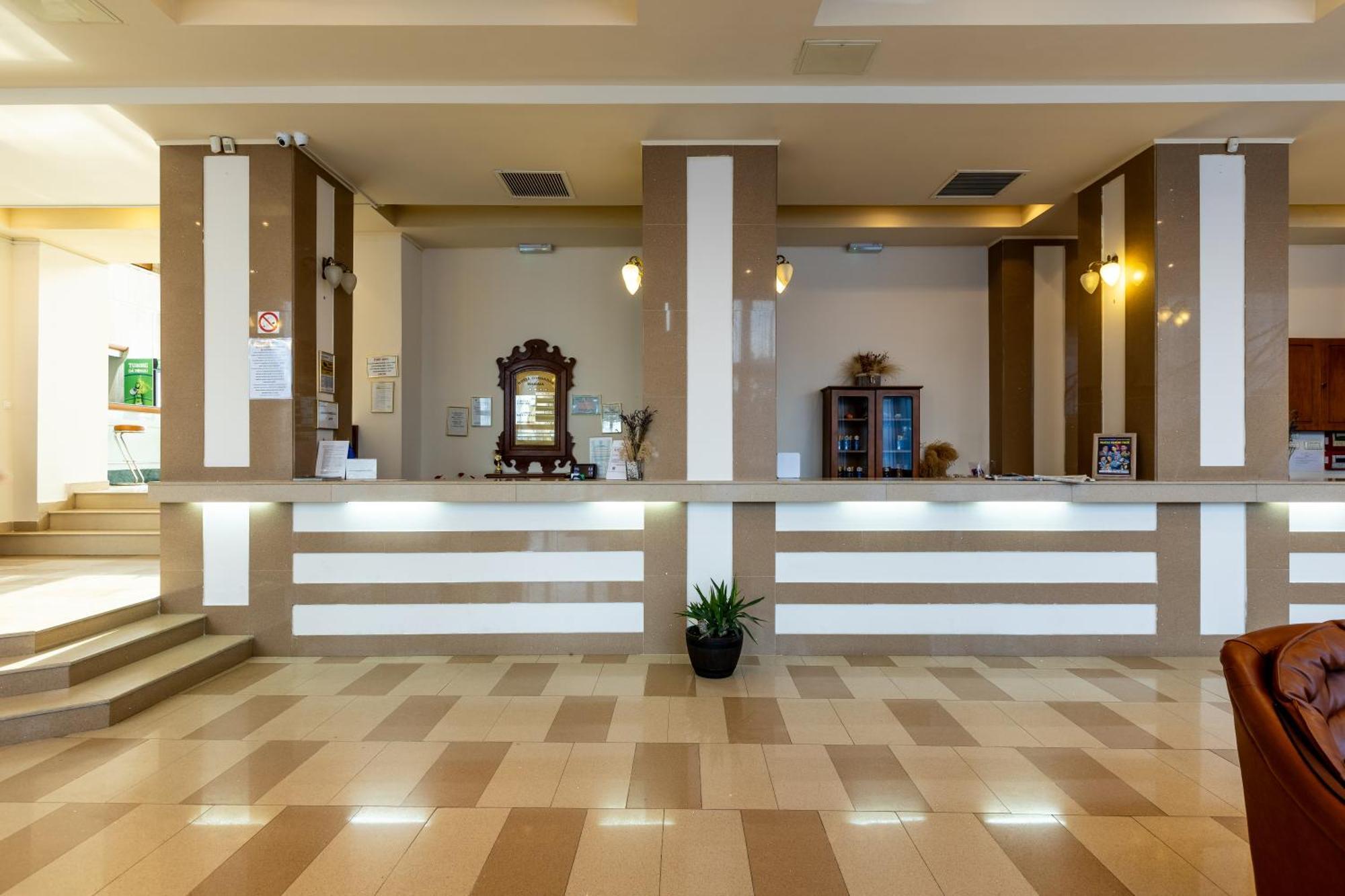 Hotel Comandor Мамая Екстер'єр фото