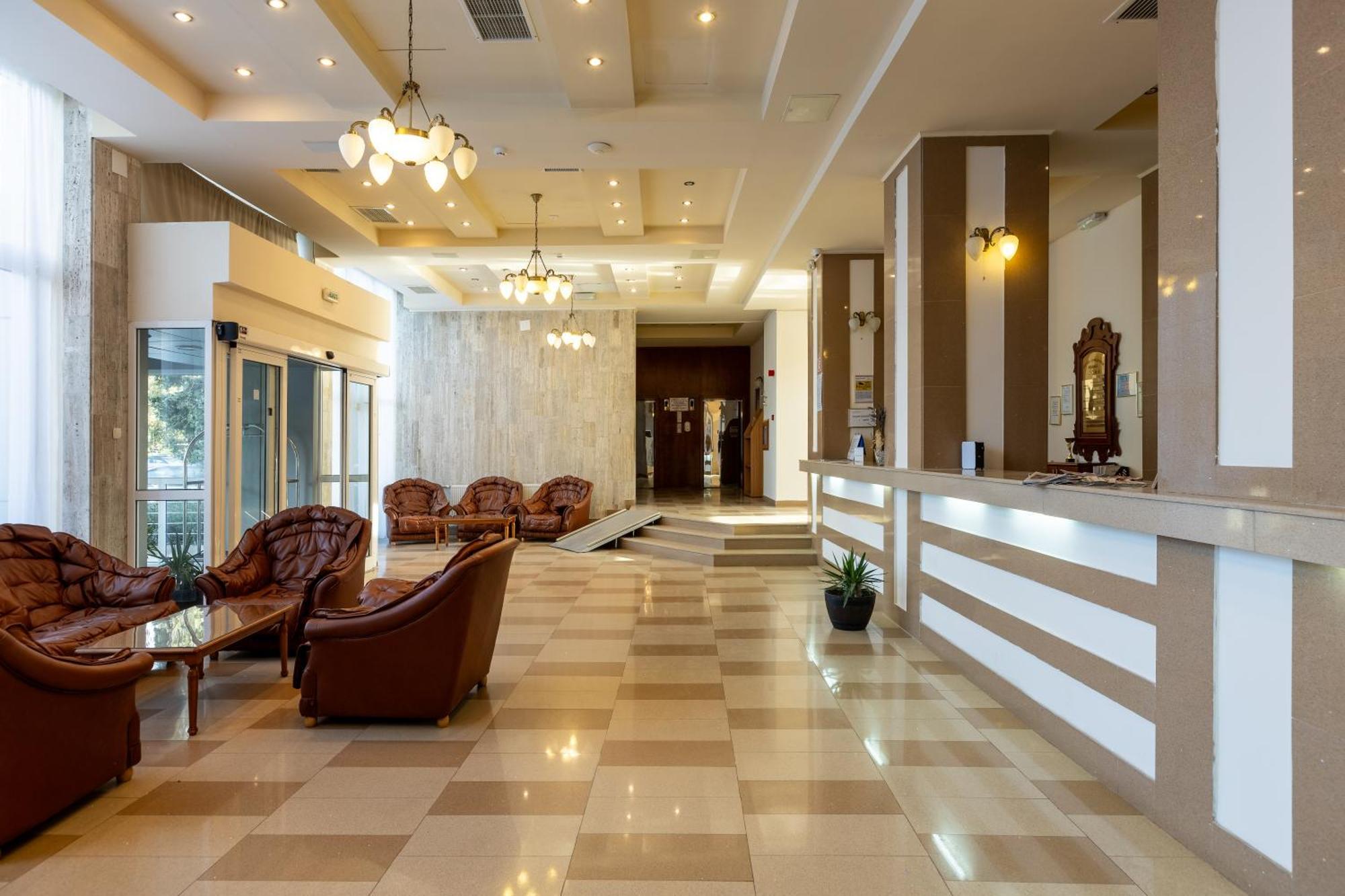 Hotel Comandor Мамая Екстер'єр фото