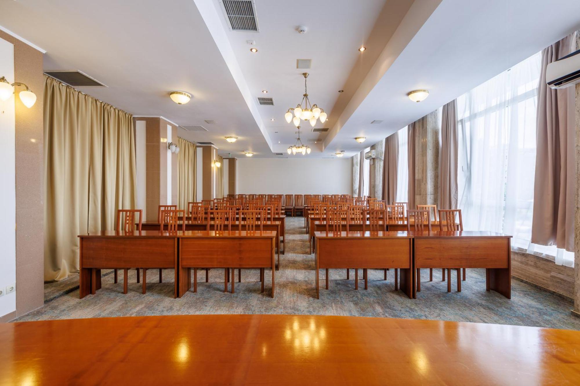 Hotel Comandor Мамая Екстер'єр фото