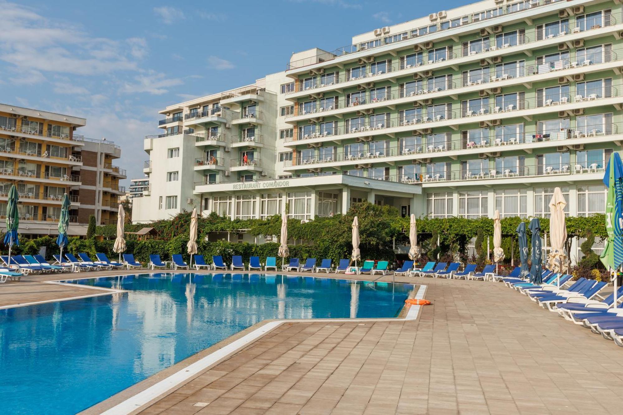 Hotel Comandor Мамая Екстер'єр фото
